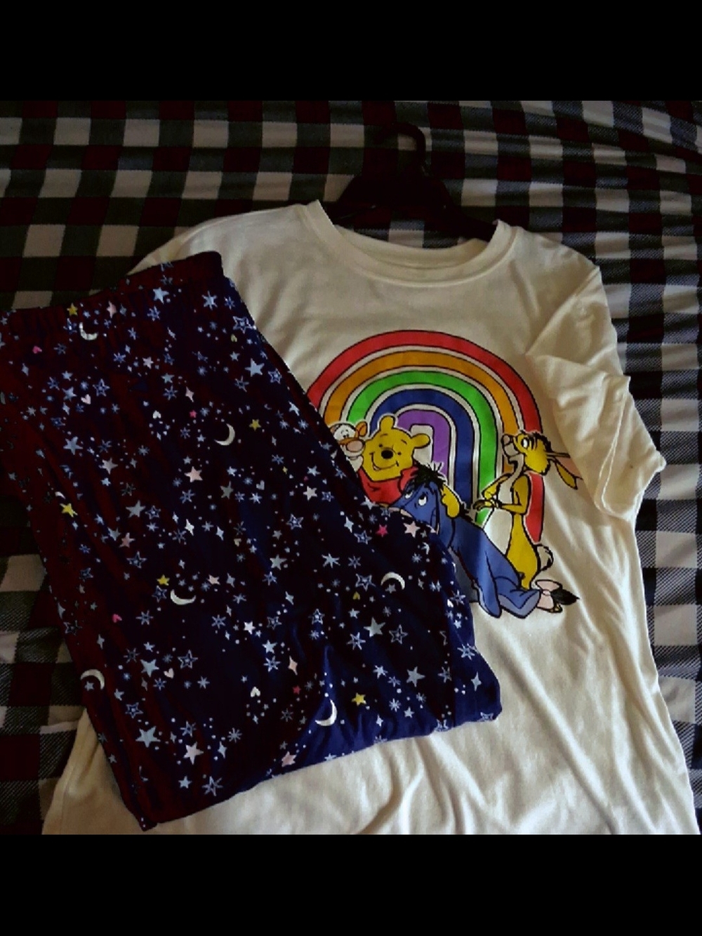 Junior PJ Set. Winnie The P9ok Theme, Very Strectchy NWT